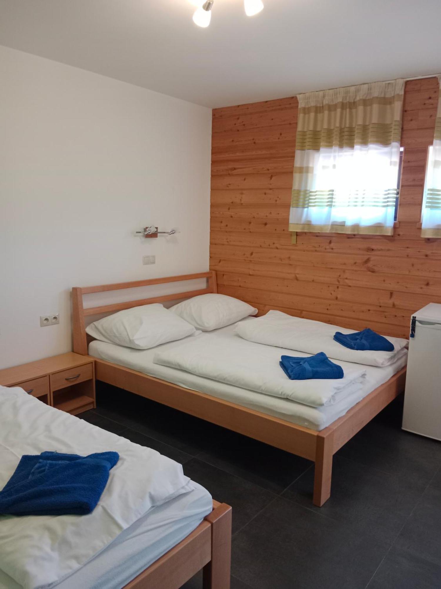 Penzion Topas Pec pod Sněžkou Exterior foto